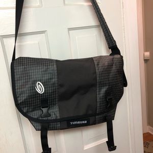 Timbuk2 classic messenger bag medium